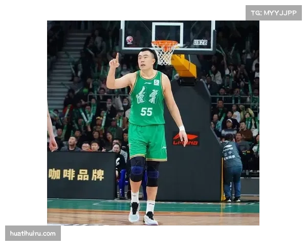 韩德君转型角色球员 CBA老将延续职业生涯 韩德君转型角色球员 CBA老将延续职业生涯